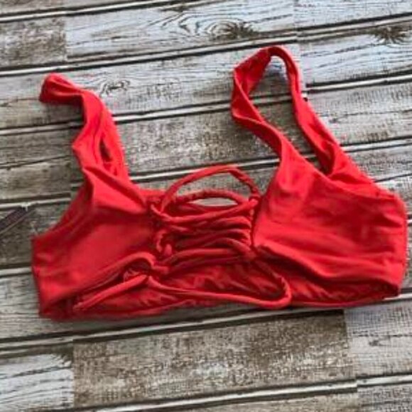 🔥🔥SALE🔥🔥No Boundaries Women’s Bikini Top Patriotic NWT - Picture 2 of 2